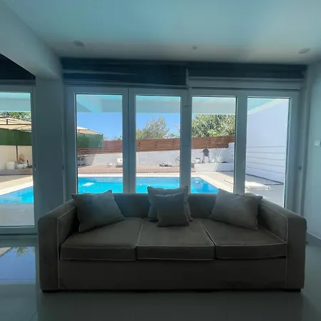 Villa Guenluek Kiralik Tripleks
